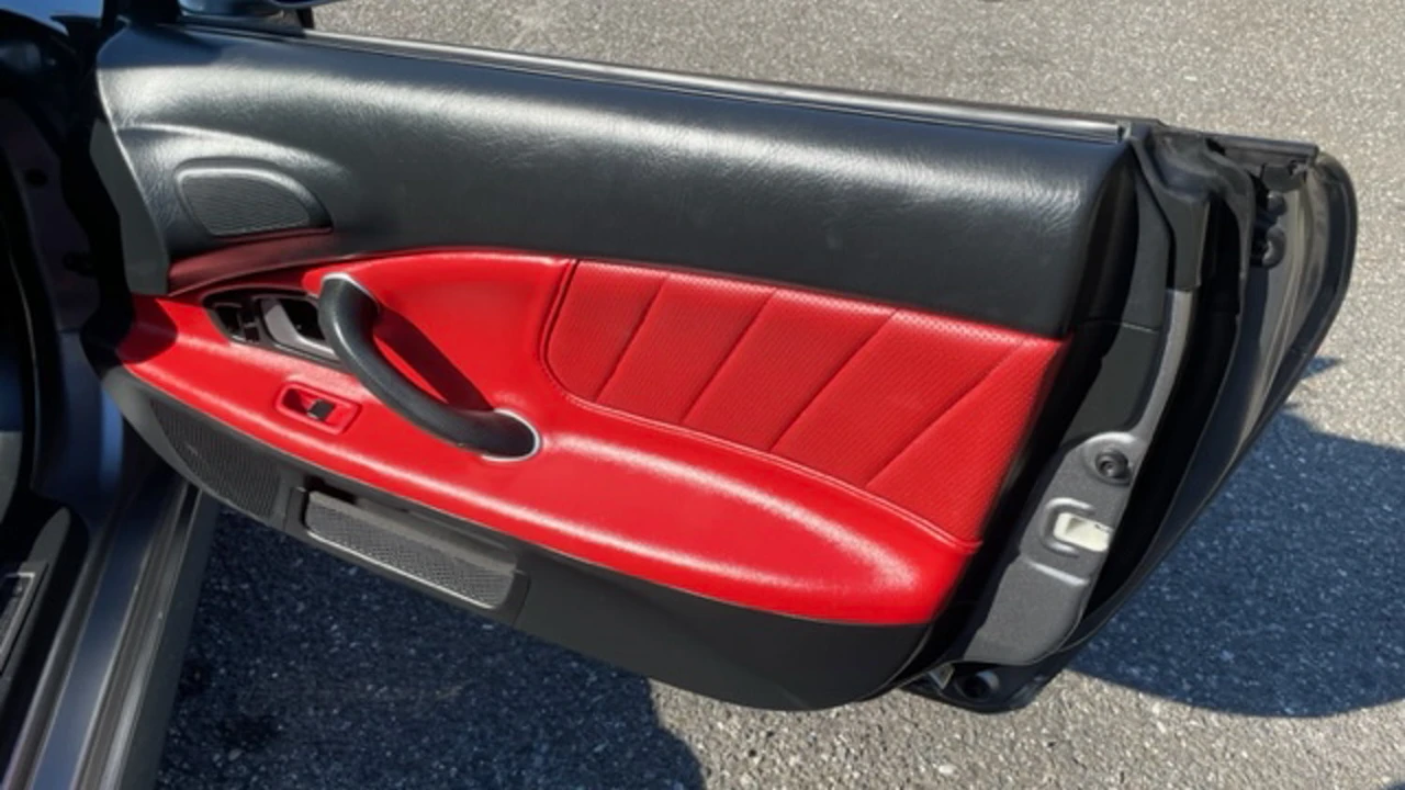 2006 Honda AP2 S2000 - Image 9 of 25