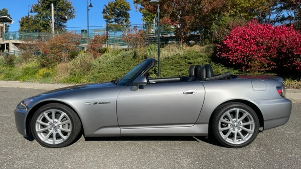 2006 Honda AP2 S2000 - Image 2 of 25