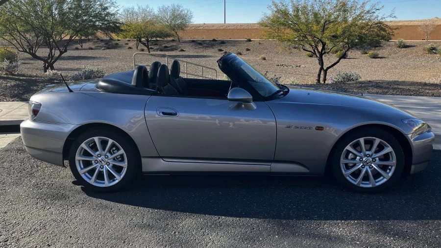 2006 Honda AP2 S2000 - Image 2 of 31