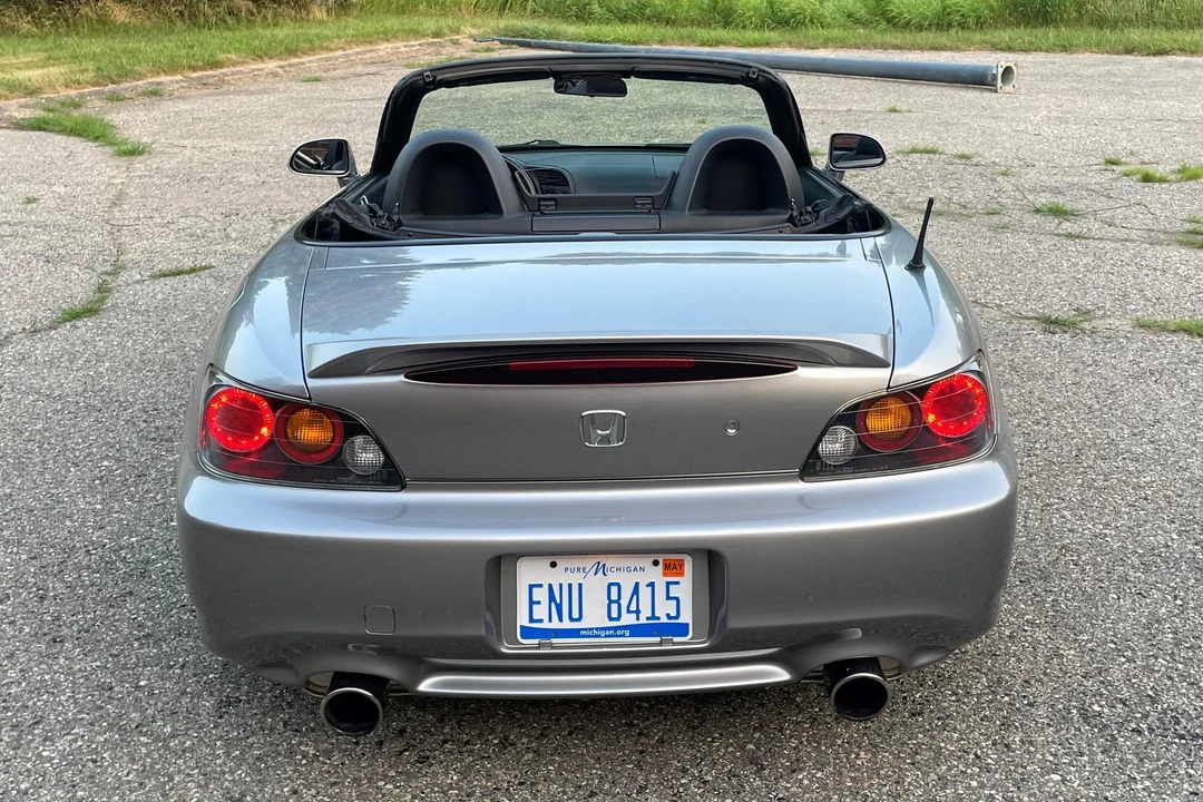 2006 Honda AP2 S2000 - Image 5 of 6