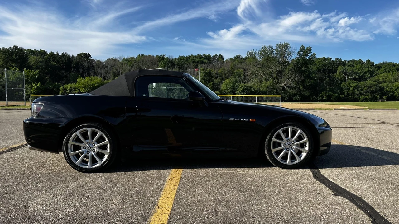 2006 Honda AP2 S2000 - Image 18 of 31