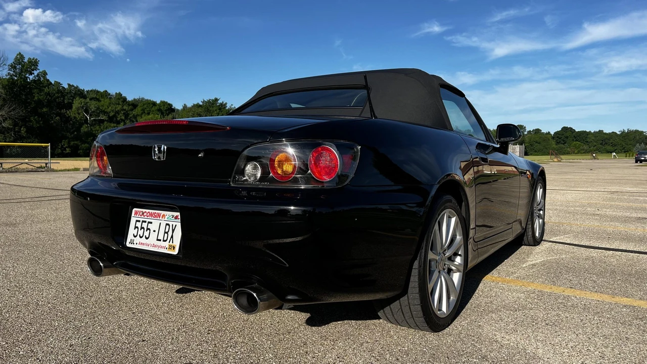 2006 Honda AP2 S2000 - Image 16 of 31