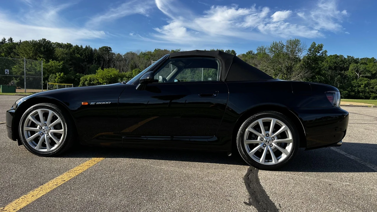 2006 Honda AP2 S2000 - Image 9 of 31