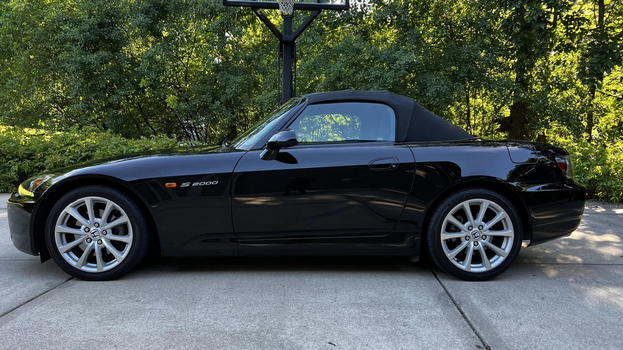 2006 Honda AP2 S2000 - Image 8 of 31