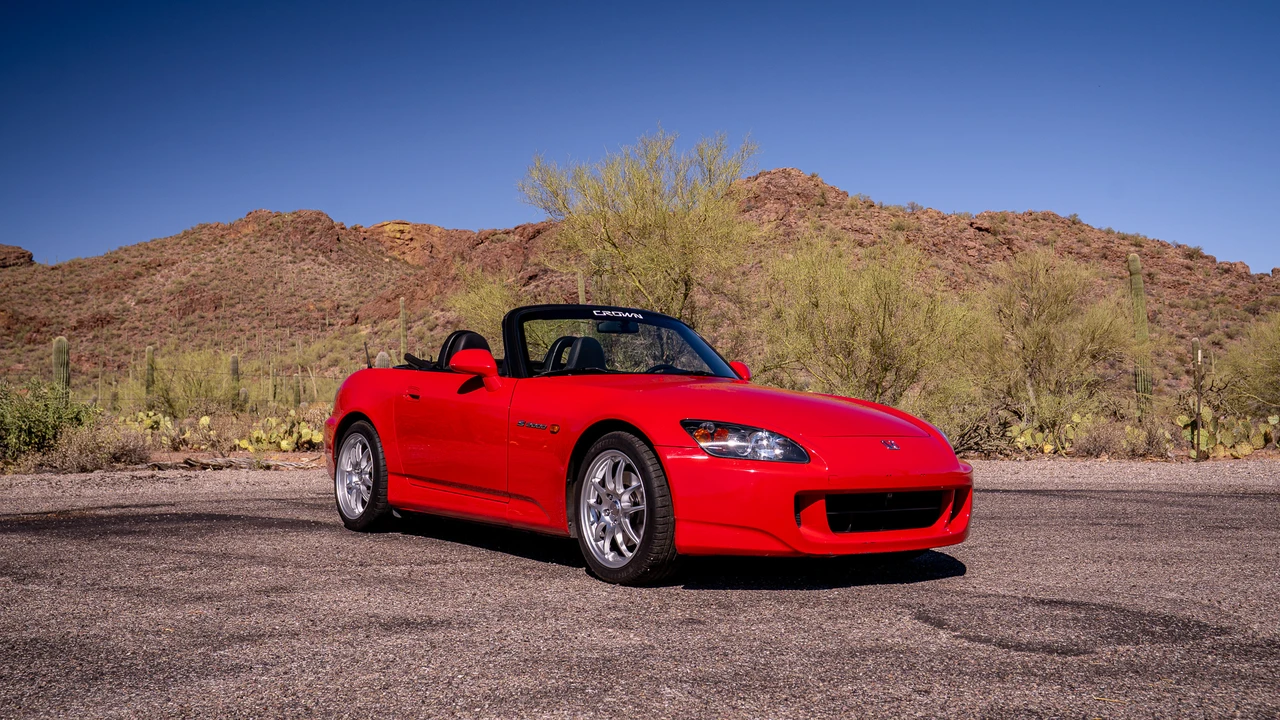 2006 Honda AP2 S2000 - Image 2 of 31