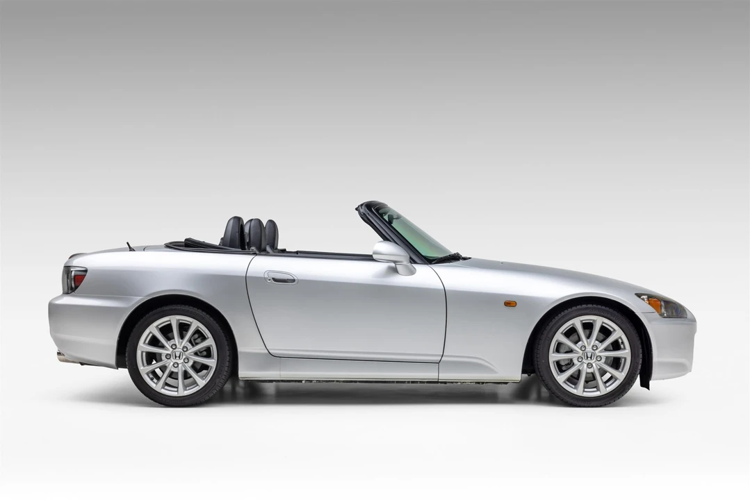 2006 Honda AP2 S2000 - Image 8 of 31