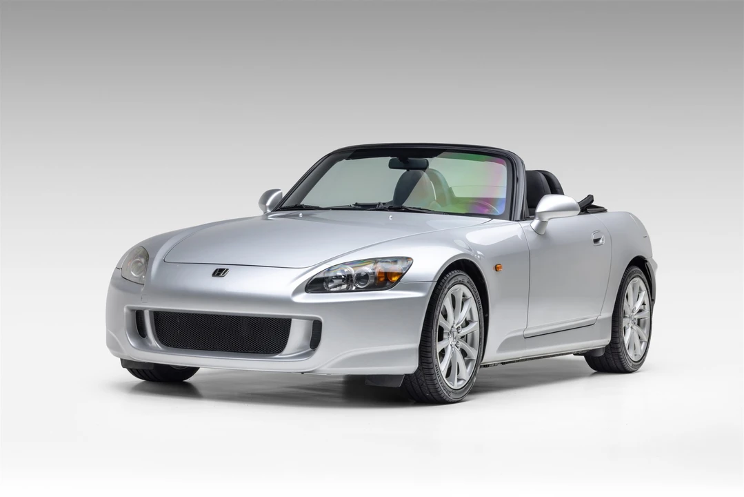 2006 Honda AP2 S2000 - Image 2 of 31
