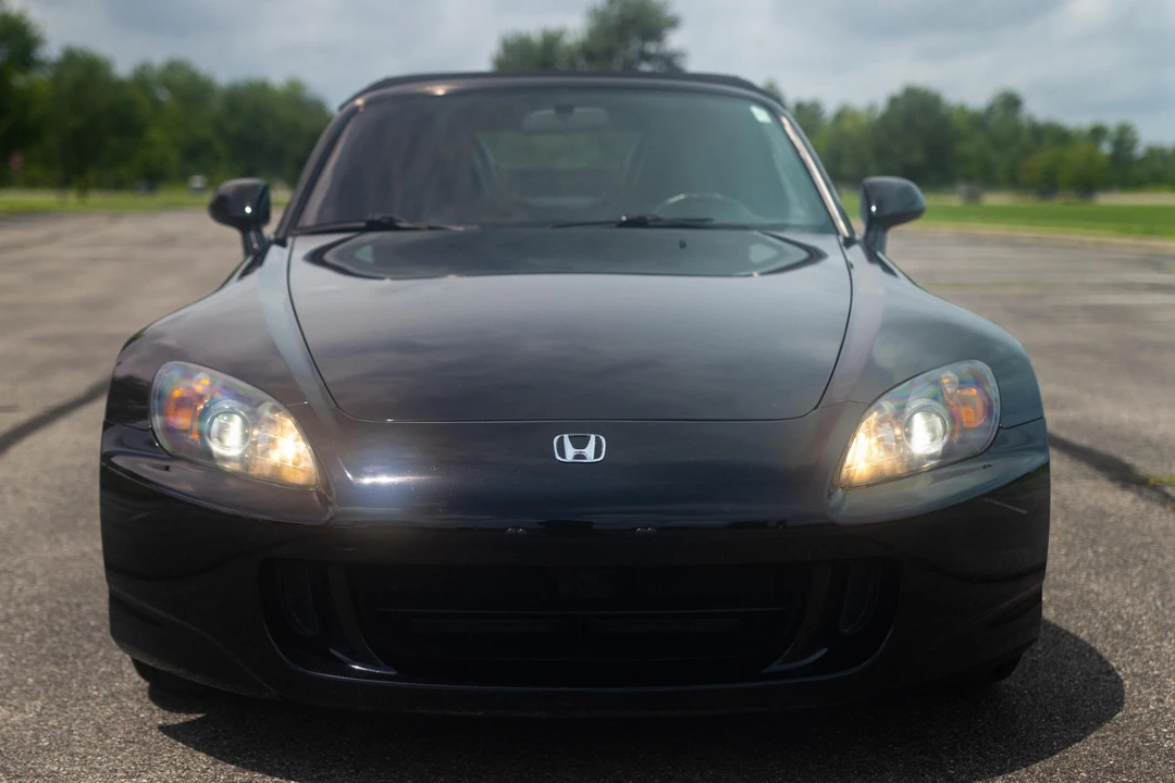2006 Honda AP2 S2000 - Image 2 of 31