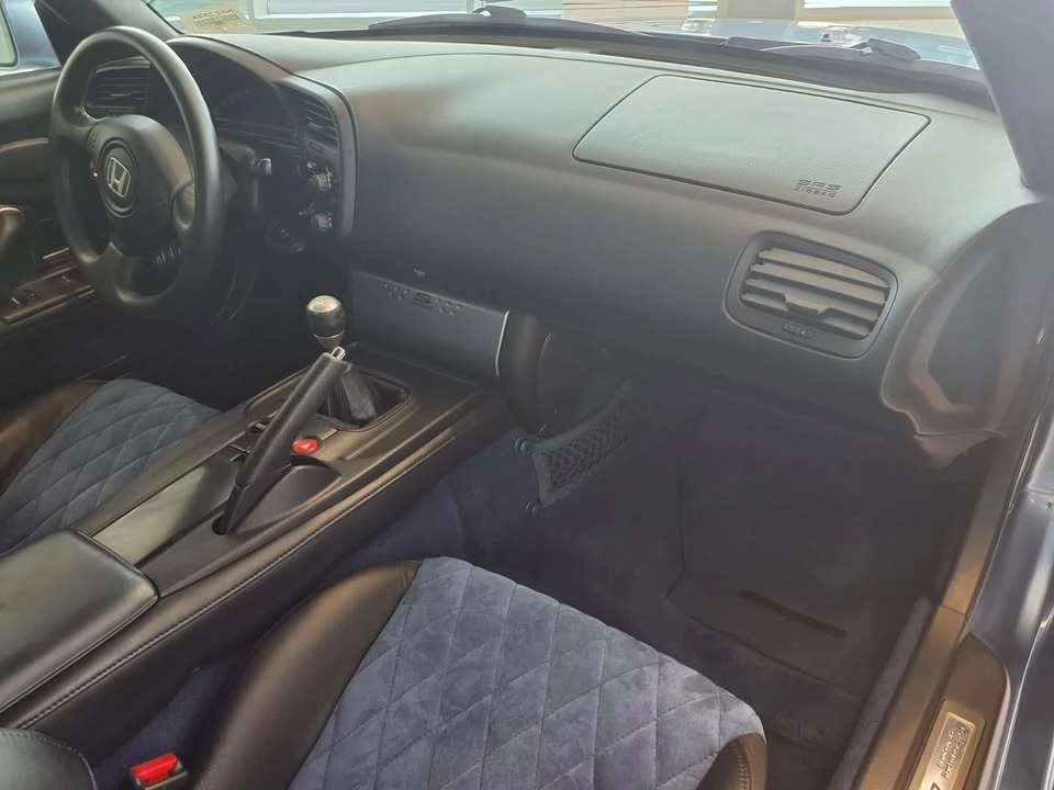 2006 Honda AP2 S2000 - Image 2 of 11