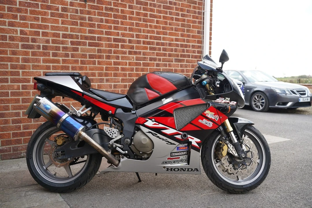 2006 Honda RC51 - Image 29 of 30