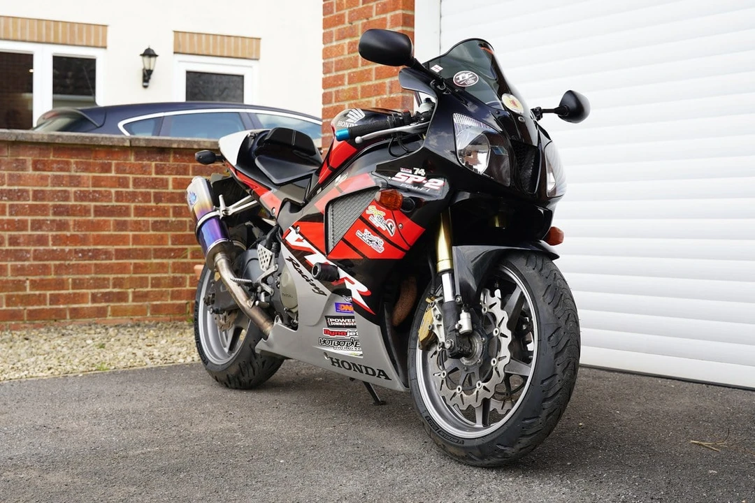 2006 Honda RC51 - Image 2 of 30