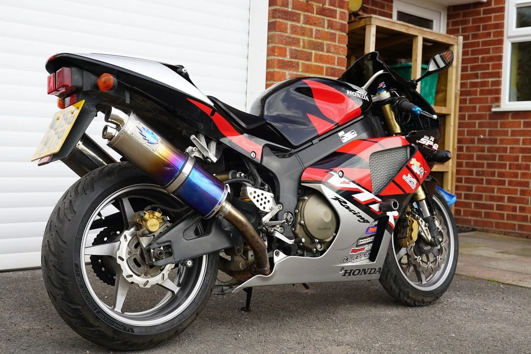 2006 Honda RC51 - Image 9 of 30