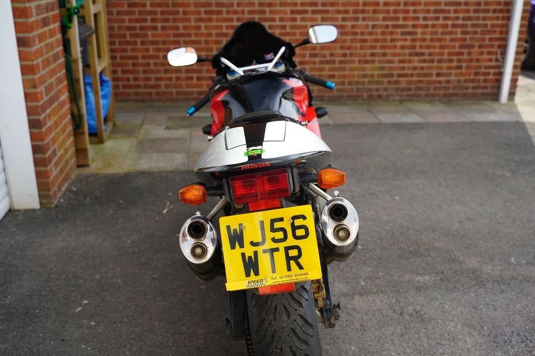 2006 Honda RC51 - Image 11 of 30