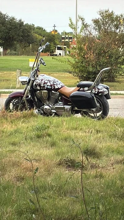 2006 Honda Motorcycles - Image 2 of 2