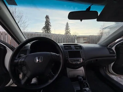2006 Honda Accord 7th Gen - Image 4 of 8