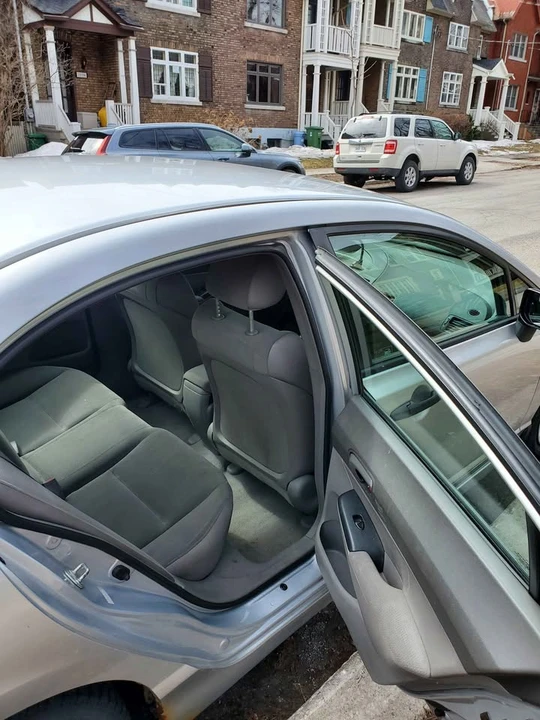 2006 Honda Civic 8th Gen - Image 2 of 14