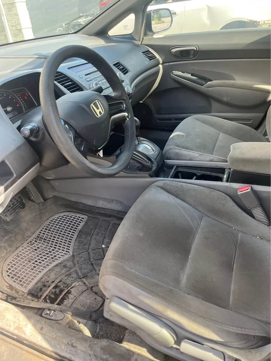 2006 Honda Civic 8th Gen - Image 9 of 11