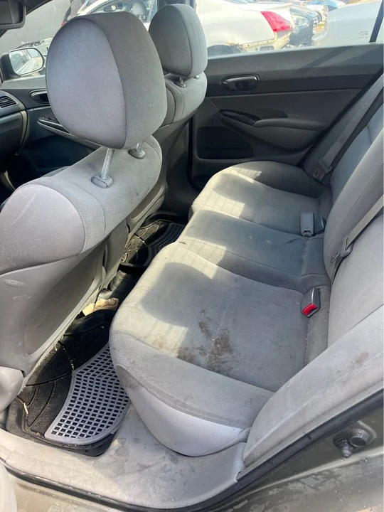 2006 Honda Civic 8th Gen - Image 10 of 11