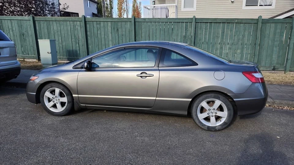 2006 Honda Civic 8th Gen - Image 2 of 10