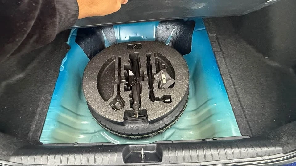 2006 Honda Civic 8th Gen - Image 10 of 12