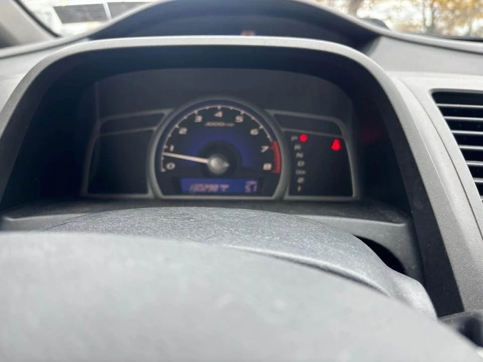 2006 Honda Civic 8th Gen - Image 10 of 12