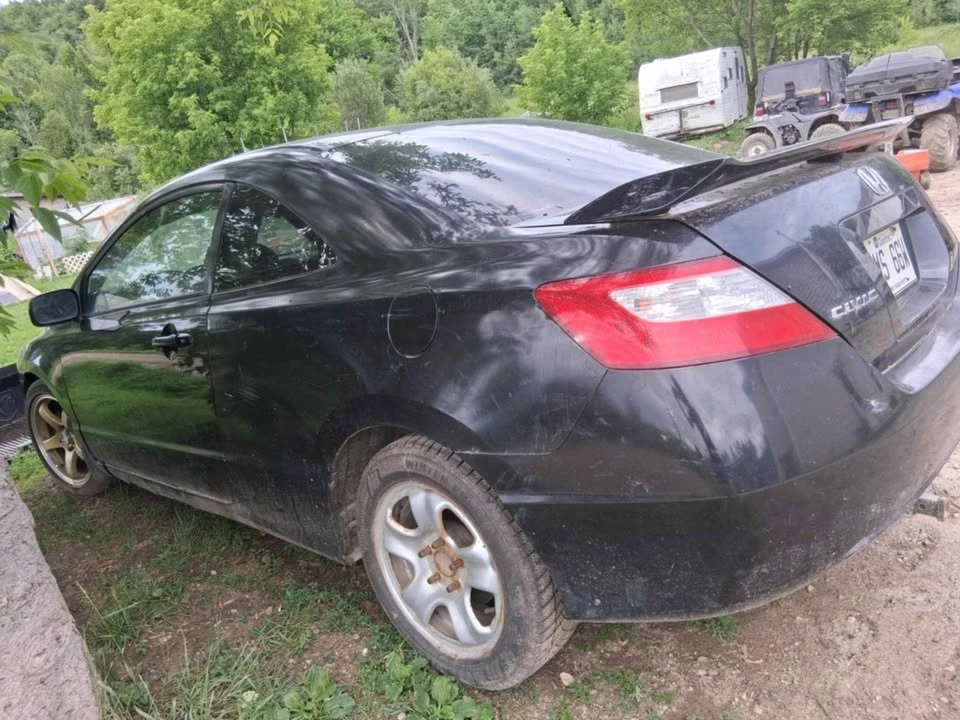 2006 Honda Civic 8th Gen - Image 8 of 9