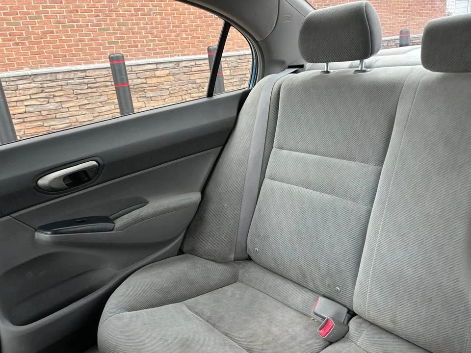 2006 Honda Civic 8th Gen - Image 9 of 12