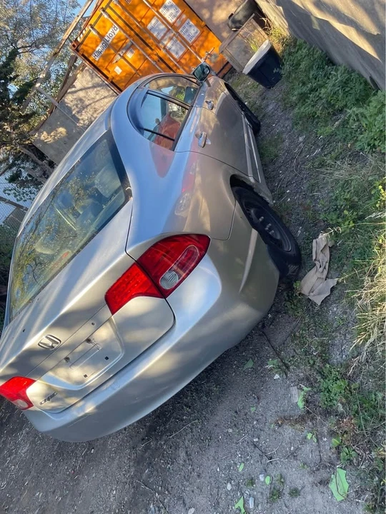 2006 Honda Civic 8th Gen - Image 2 of 11