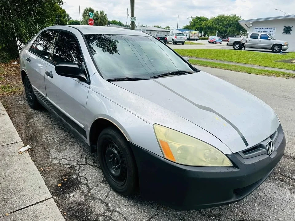 2006 Honda Civic 8th Gen - Image 2 of 8