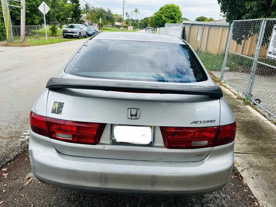 2006 Honda Civic 8th Gen - Image 5 of 8