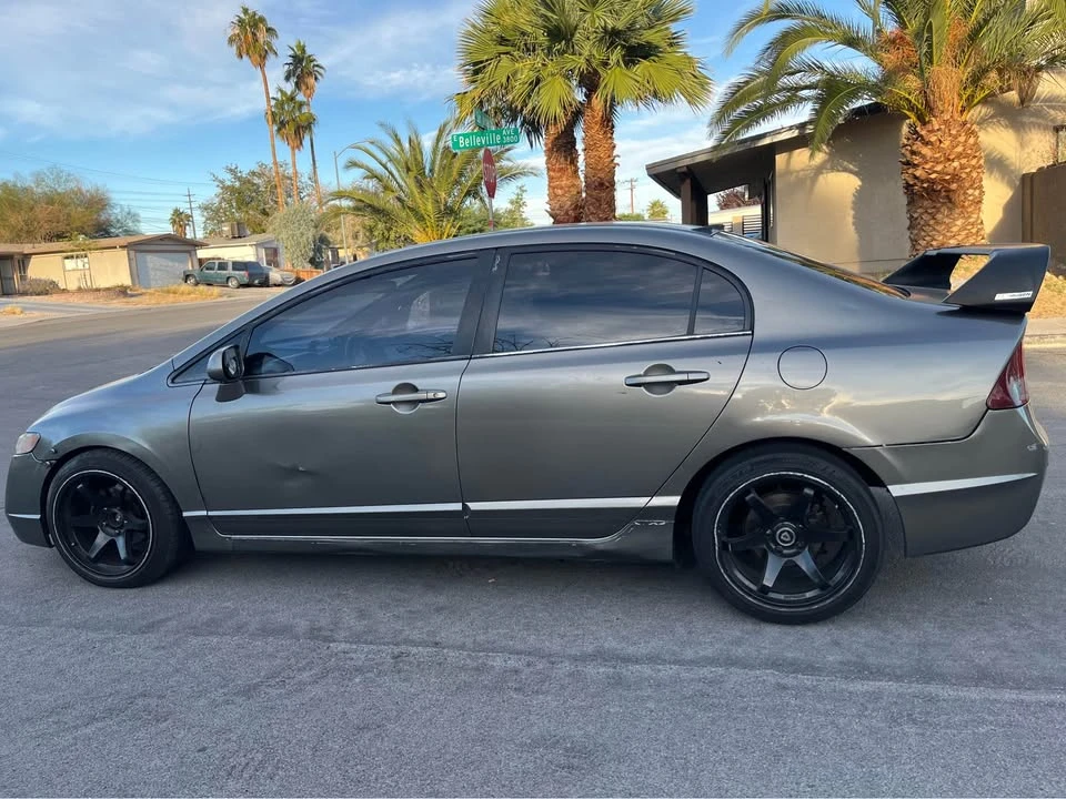 2006 Honda Civic 8th Gen - Image 10 of 13