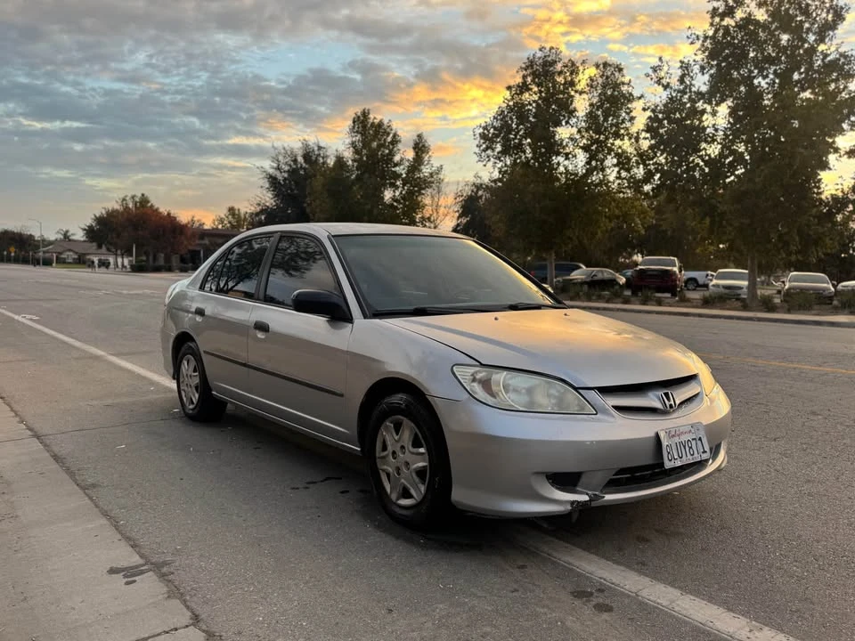 2006 Honda Civic 8th Gen - Image 2 of 11