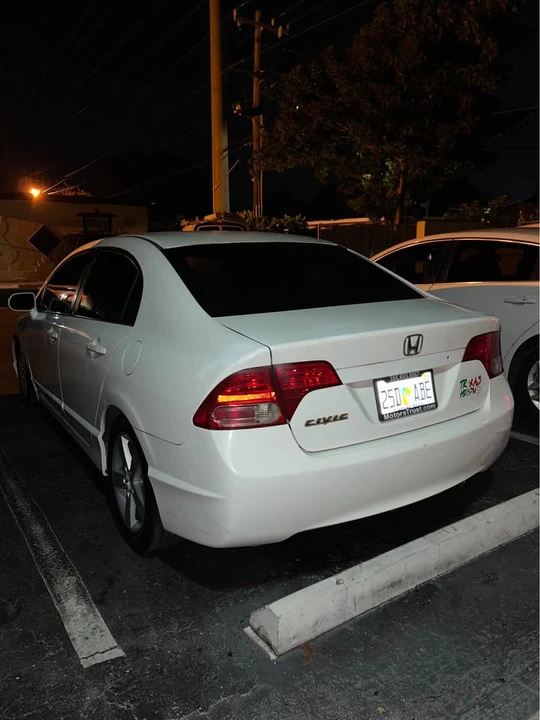 2006 Honda Civic 8th Gen - Image 3 of 4