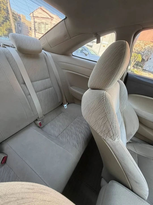 2006 Honda Civic 8th Gen - Image 8 of 12