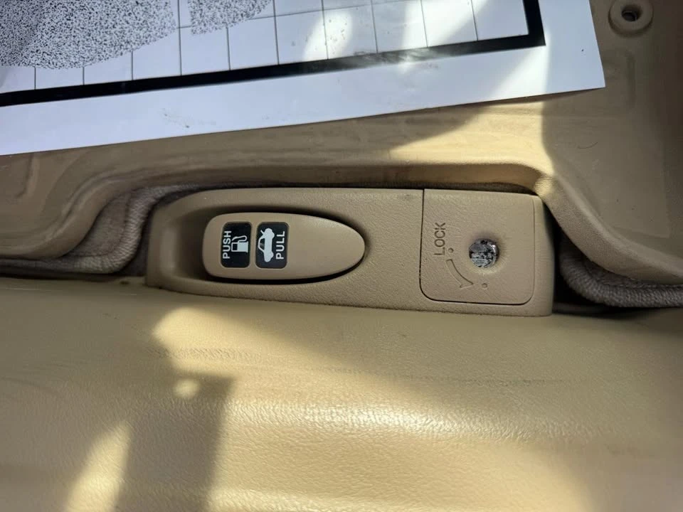 2006 Honda Civic 8th Gen - Image 12 of 19