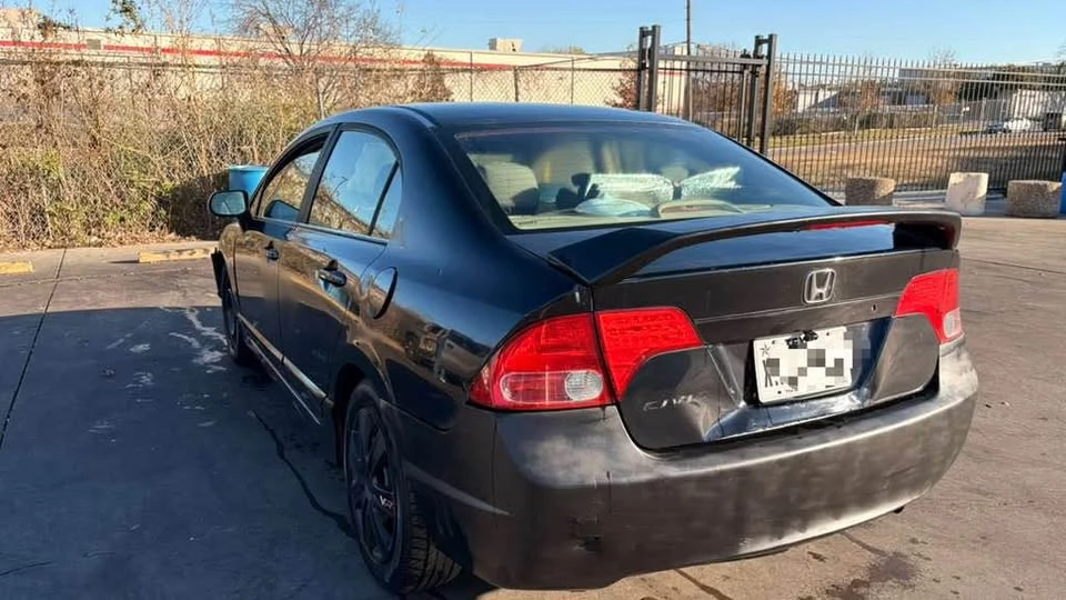 2006 Honda Civic 8th Gen - Image 12 of 16