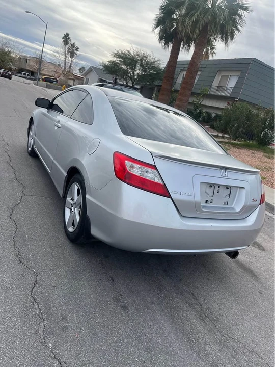 2006 Honda Civic 8th Gen - Image 7 of 11