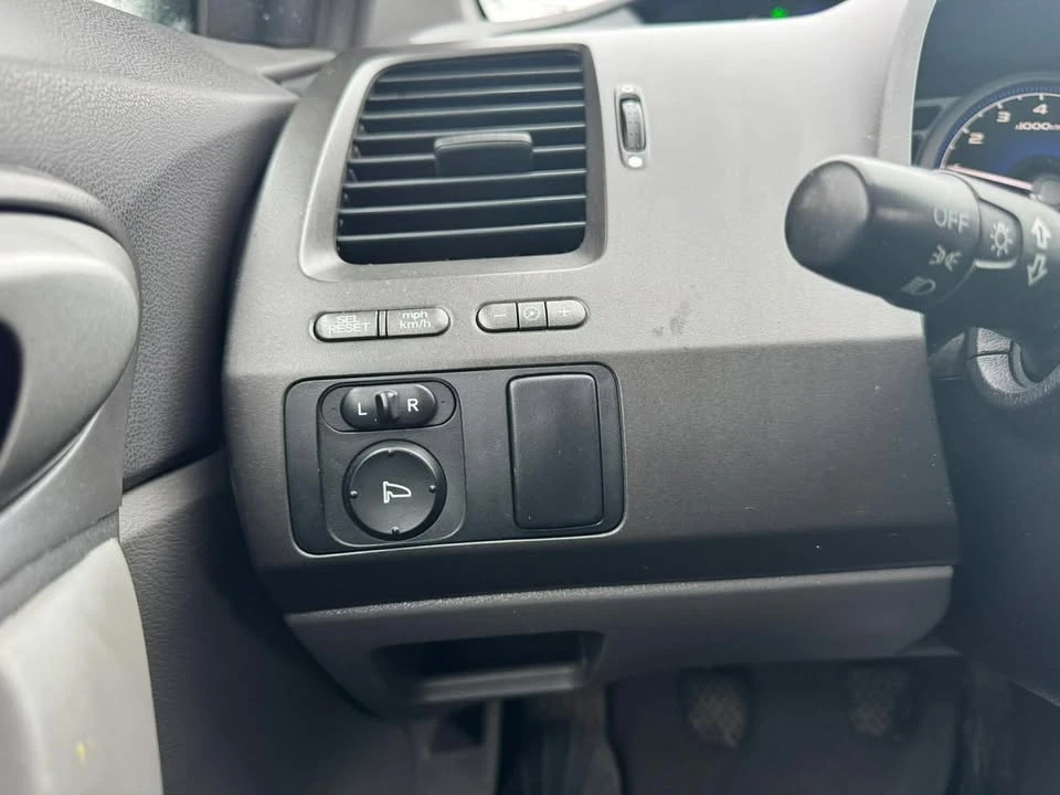 2006 Honda Civic 8th Gen - Image 11 of 14