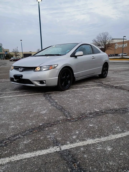 2006 Honda Civic 8th Gen - Image 2 of 20