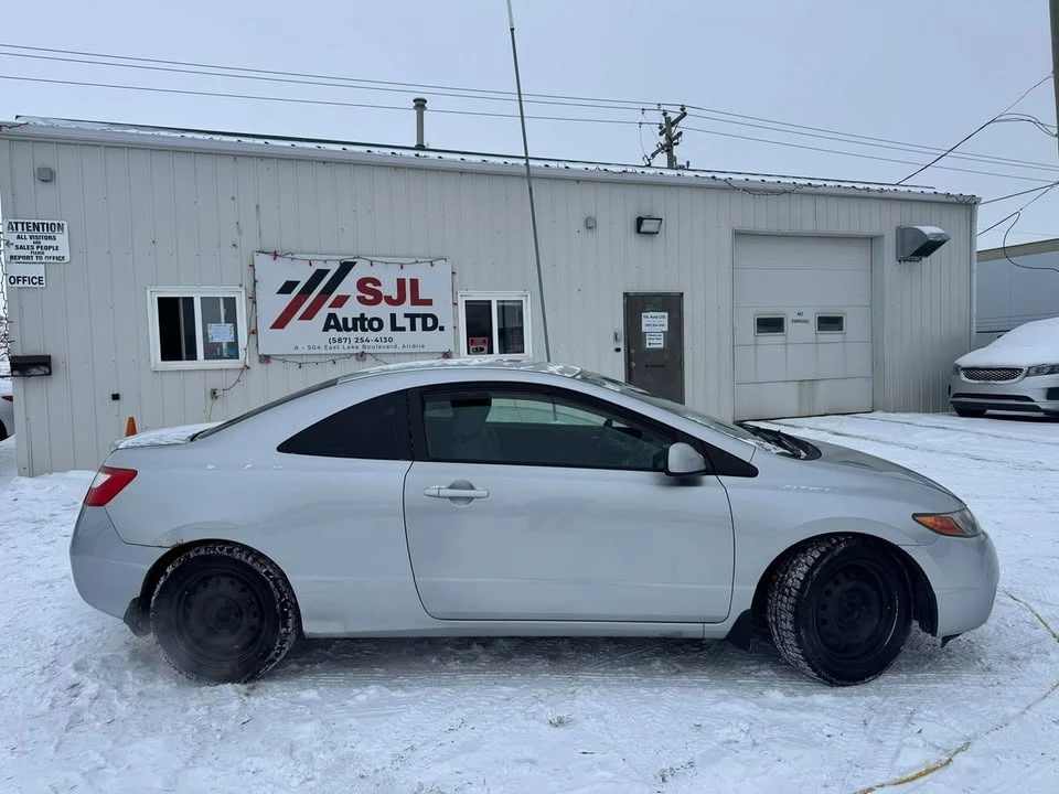 2006 Honda Civic 8th Gen - Image 2 of 14