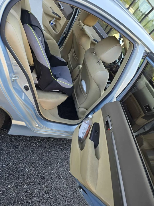 2006 Honda Civic 8th Gen - Image 9 of 11