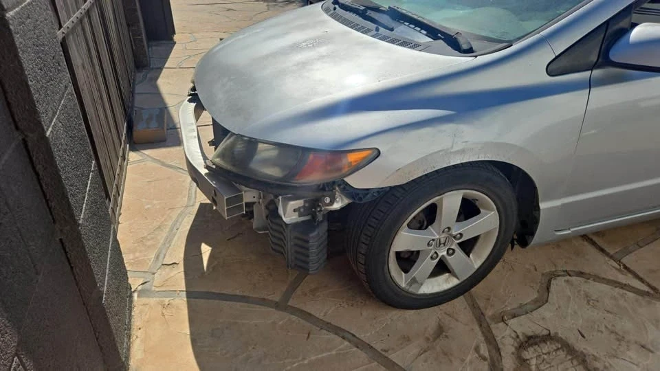 2006 Honda Civic 8th Gen - Image 3 of 4