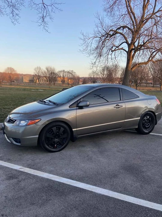 2006 Honda Civic 8th Gen - Image 3 of 9