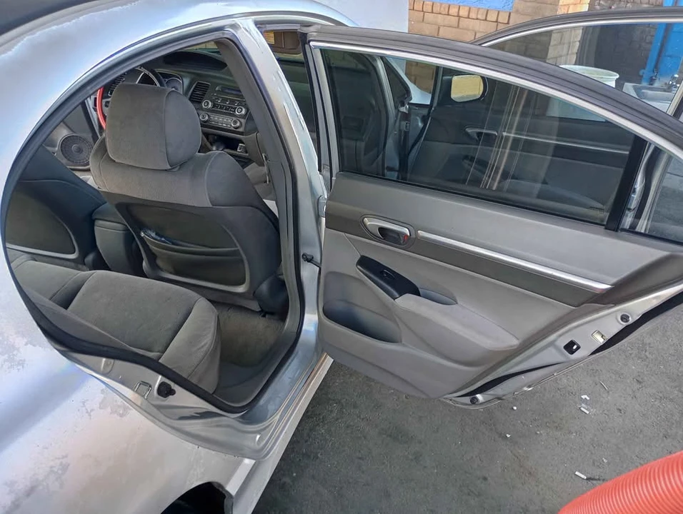 2006 Honda Civic 8th Gen - Image 14 of 20