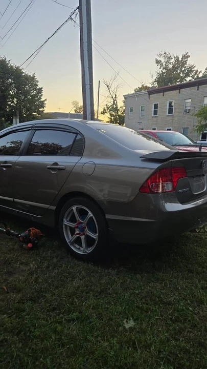 2006 Honda Civic 8th Gen - Image 10 of 20