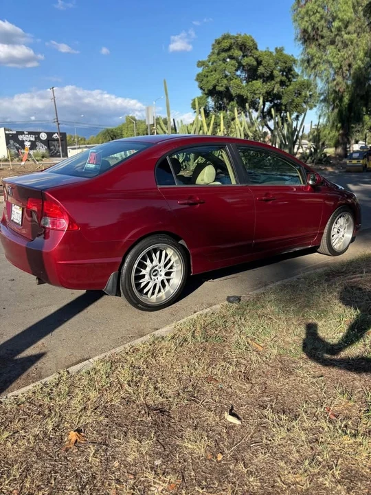 2006 Honda Civic 8th Gen - Image 2 of 7