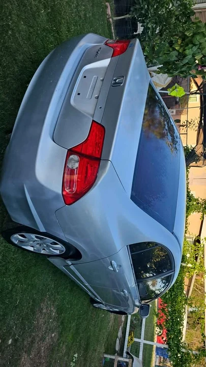 2006 Honda Civic 8th Gen - Image 4 of 6