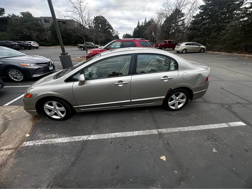 2006 Honda Civic 8th Gen - Image 2 of 13
