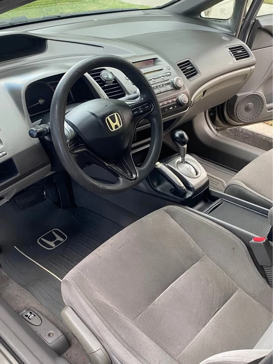 2006 Honda Civic 8th Gen - Image 9 of 10