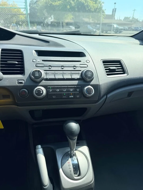 2006 Honda Civic 8th Gen - Image 5 of 9